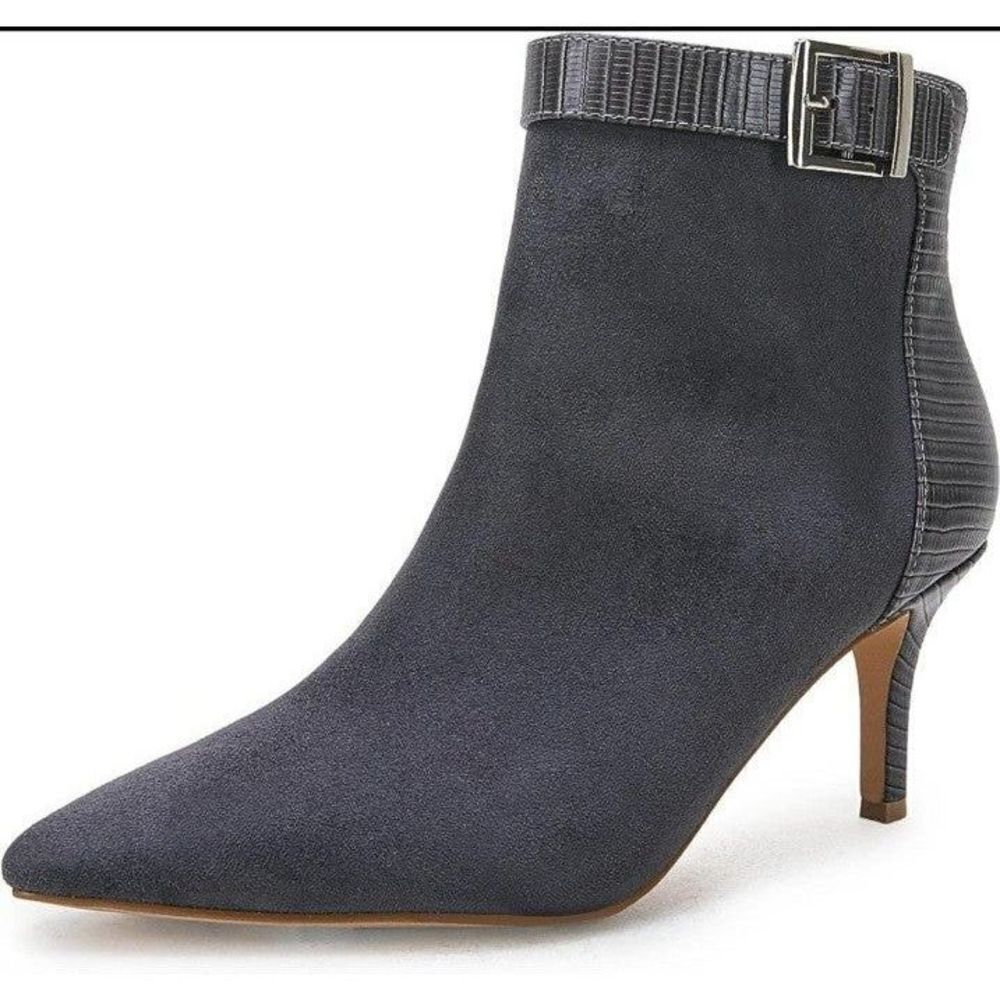 Ladies Comfortable Chic Pointy Toe Booties sz 9